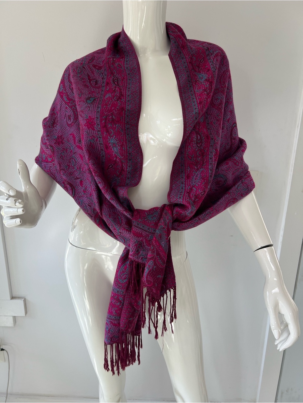 100% Cashmere Lux Paisley Wrap Shawl scarf 76”x 27”  dopamine